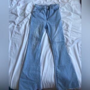 CUTE FLARED JEANS